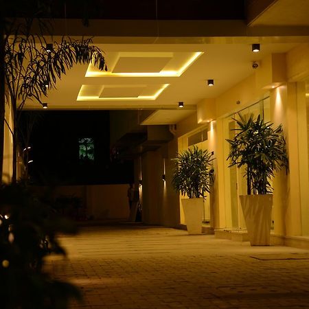 Blu Iris Otel Chennai Dış mekan fotoğraf