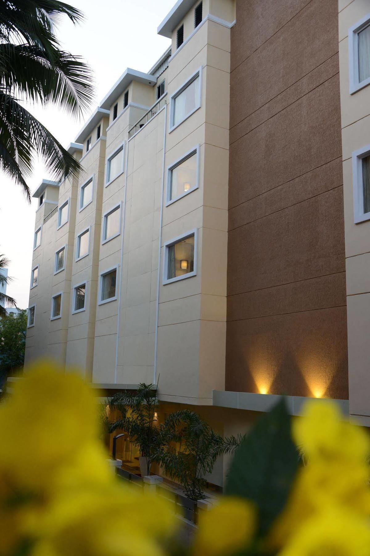 Blu Iris Otel Chennai Dış mekan fotoğraf